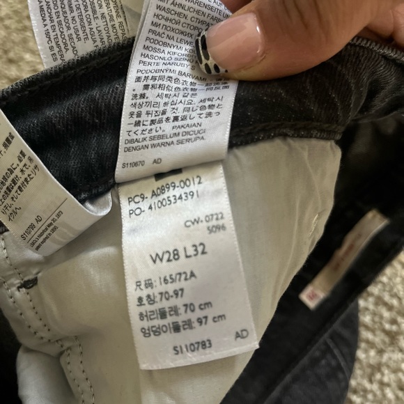 Levi’s 70’s Hi Rise Flare - Picture 5 of 6